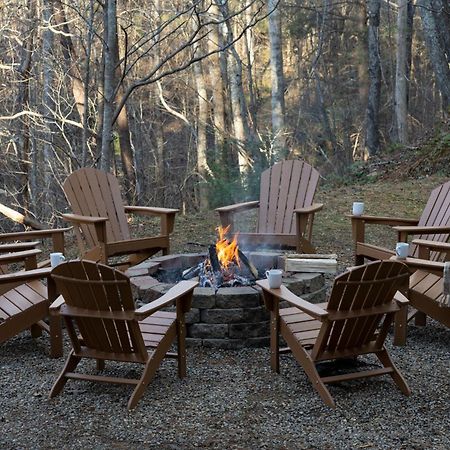 Sycamore By Avantstay Spectacular Mountain Home W Indoor Pool Hot Tub Home Theatre Fire Pit Sevierville Esterno foto