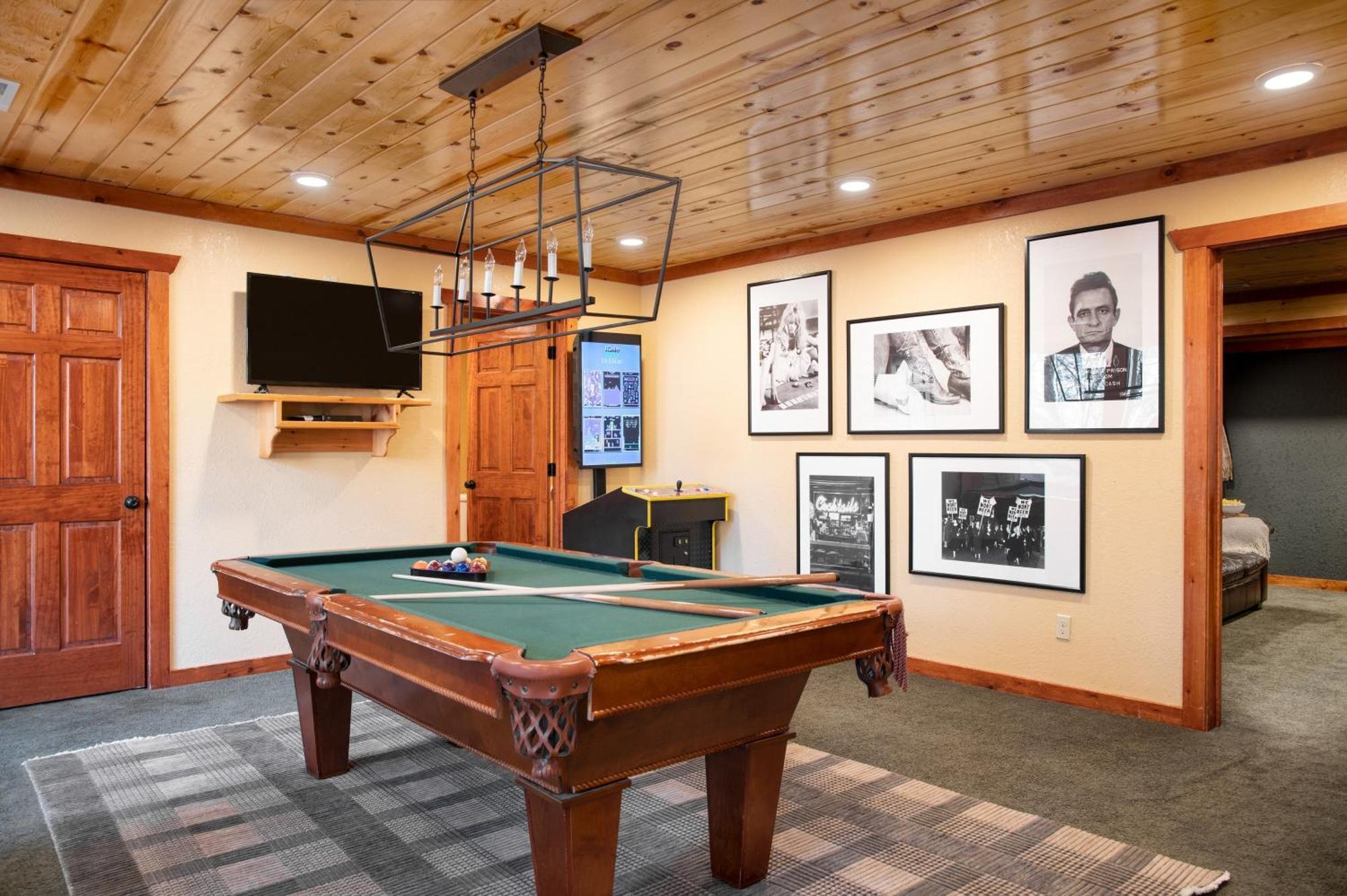 Sycamore By Avantstay Spectacular Mountain Home W Indoor Pool Hot Tub Home Theatre Fire Pit Sevierville Esterno foto