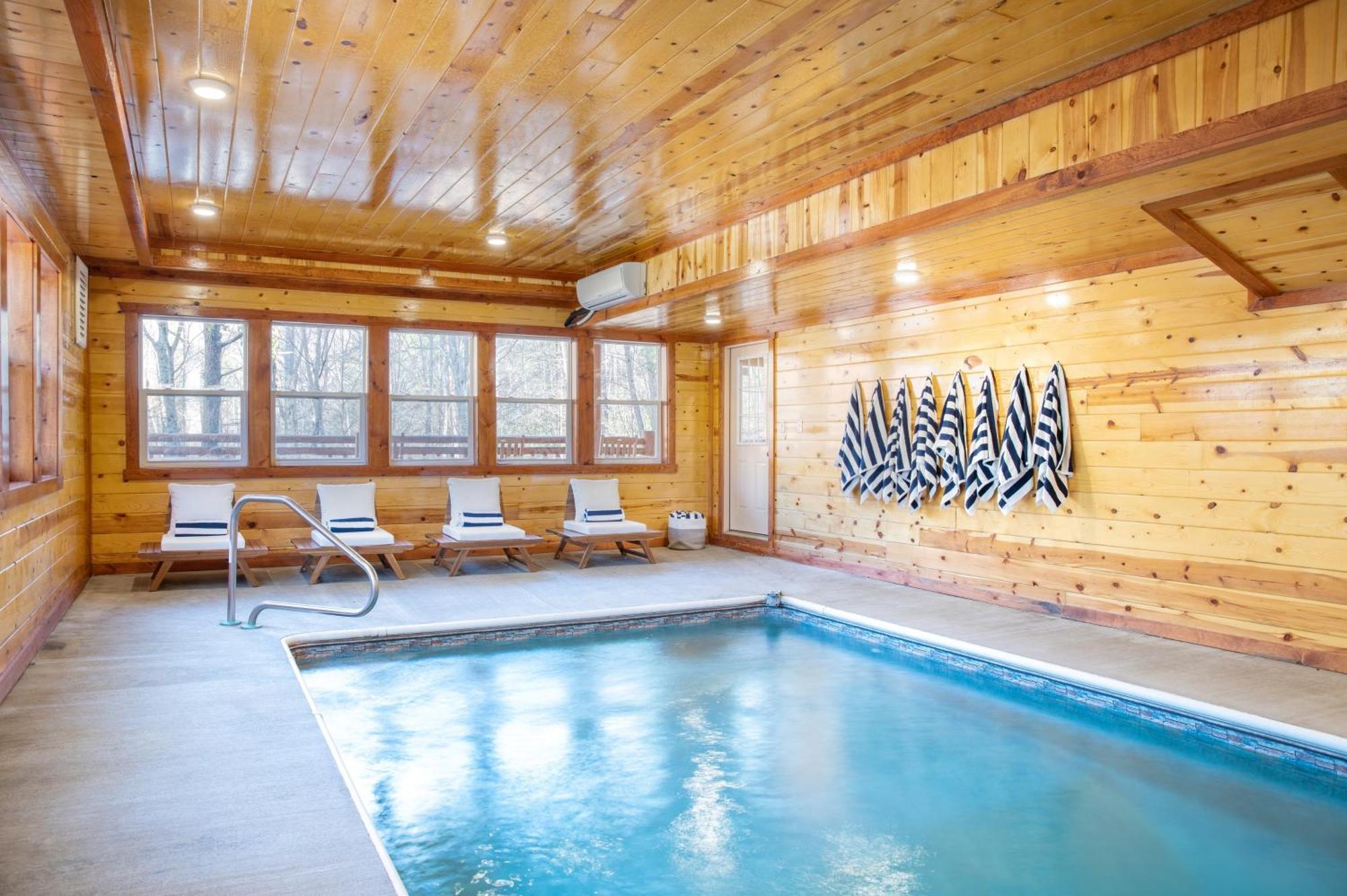 Sycamore By Avantstay Spectacular Mountain Home W Indoor Pool Hot Tub Home Theatre Fire Pit Sevierville Esterno foto